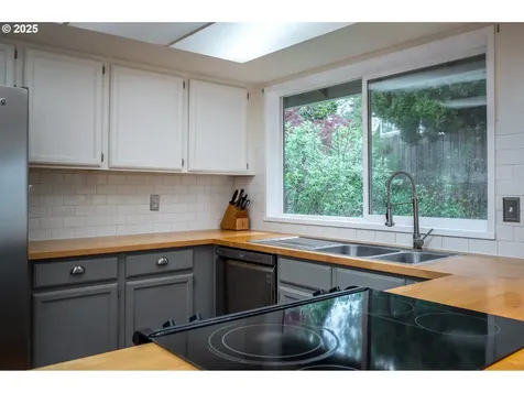 11505 SW Terrace Trails Drive Portland OR 97223
