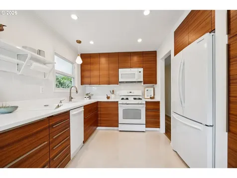 5417 SE Boise Street Portland OR 97206
