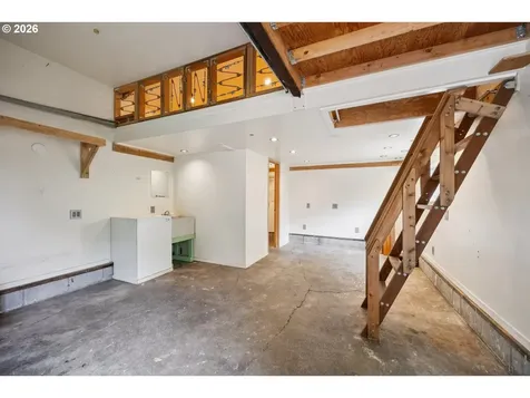 5417 SE Boise Street Portland OR 97206