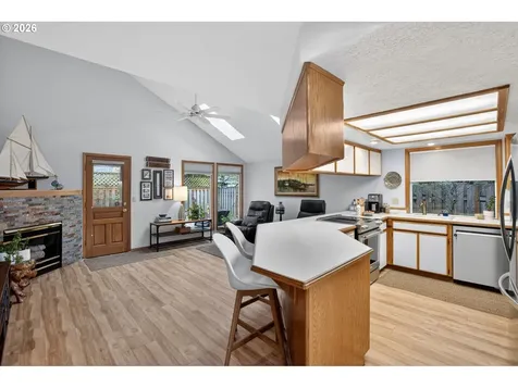 10602 SW Kent Street Portland OR 97224