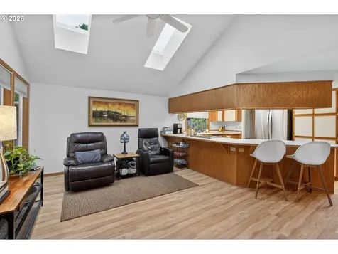 10602 SW Kent Street Portland OR 97224