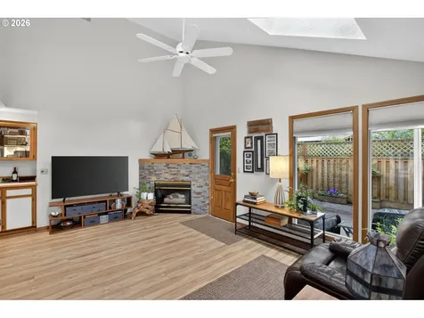 10602 SW Kent Street Portland OR 97224