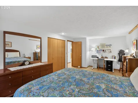 10602 SW Kent Street Portland OR 97224