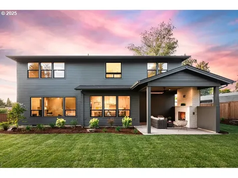 8590 SW Laurel Leaf Lane Portland OR 97225