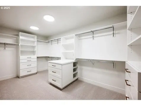 8590 SW Laurel Leaf Lane Portland OR 97225