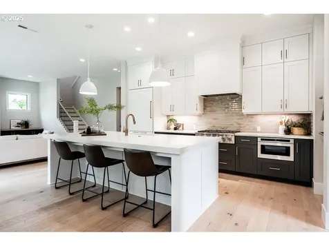 8590 SW Laurel Leaf Lane Portland OR 97225