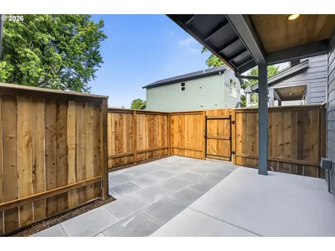 5551 SE Steele Street Portland OR 97206