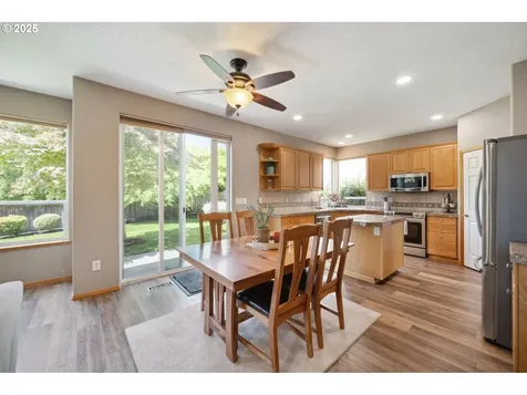 3708 SE 175th Avenue Vancouver WA 98683