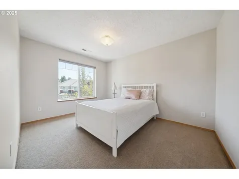 3708 SE 175th Avenue Vancouver WA 98683