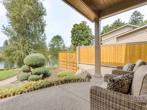 23955 Butteville Road NE Aurora OR 97002