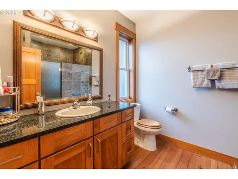 1749 22nd Street Hood River OR 97031