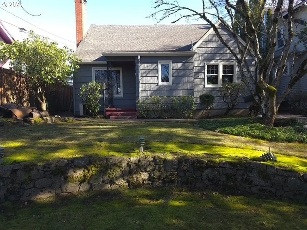 536 NE Hazelfern Place Portland OR 97232