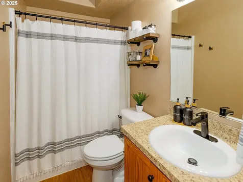 1290 Fairway Drive Washougal WA 98671