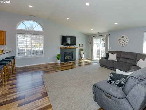 1290 Fairway Drive Washougal WA 98671