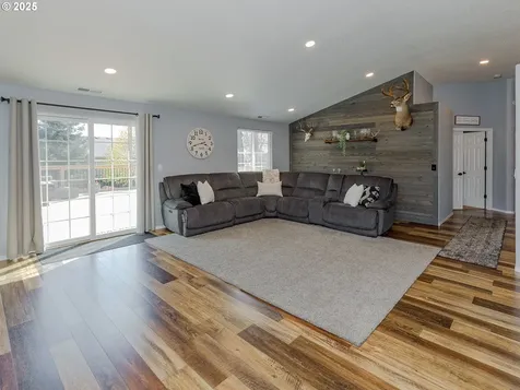 1290 Fairway Drive Washougal WA 98671