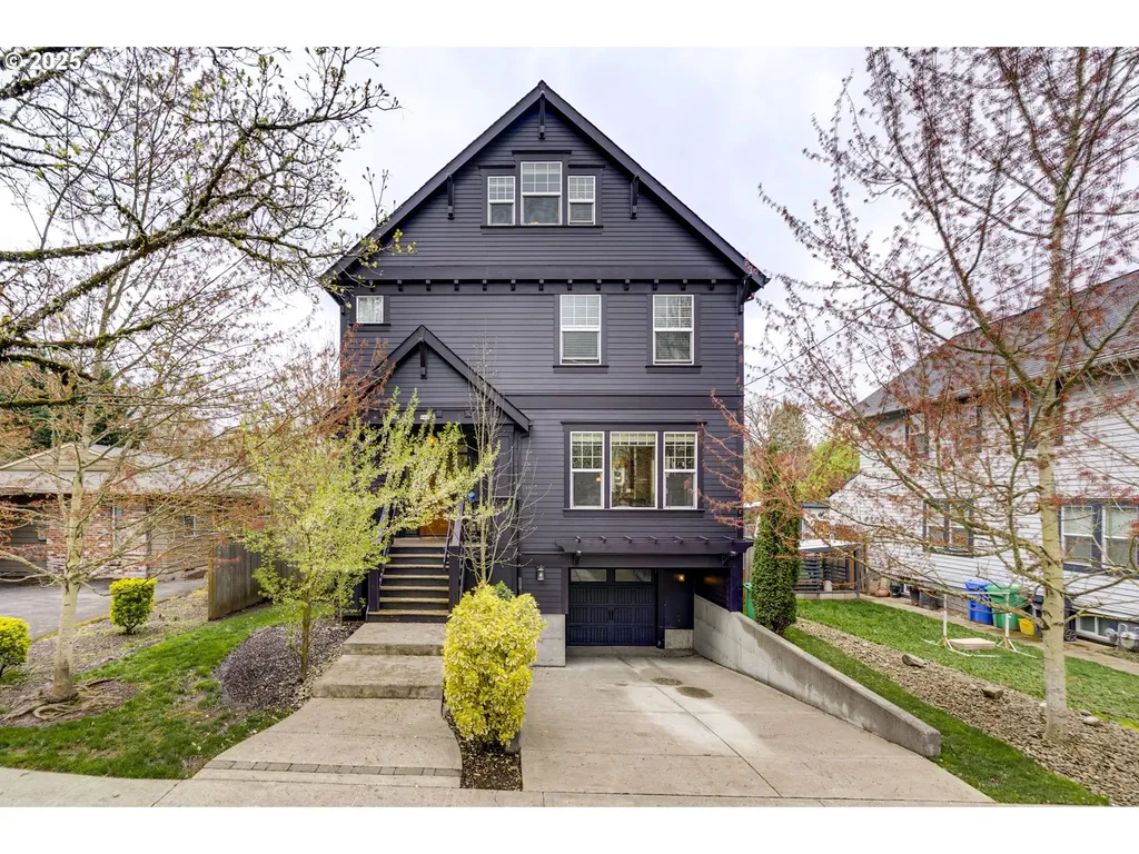946 SE Marion Street Portland OR 97202