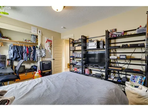 946 SE Marion Street Portland OR 97202