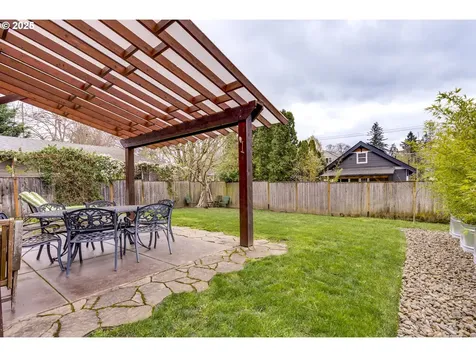 946 SE Marion Street Portland OR 97202