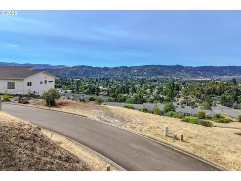 1981 Warewood Terrace Court Roseburg OR 97471