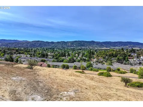 1981 Warewood Terrace Court Roseburg OR 97471