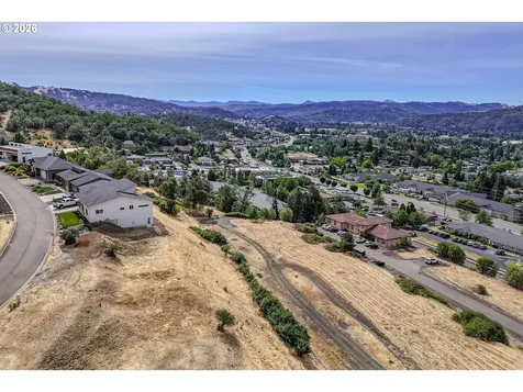 1981 Warewood Terrace Court Roseburg OR 97471