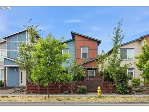 1508 E 1st Newberg OR 97132