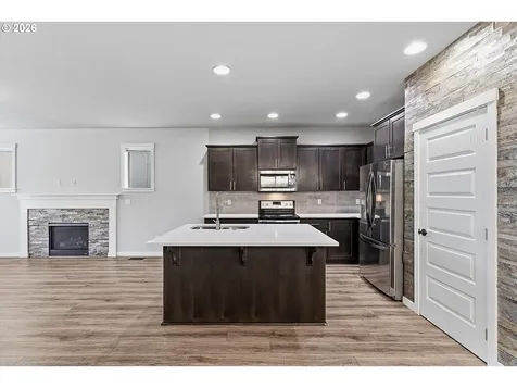 1508 E 1st Newberg OR 97132
