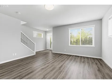 1508 E 1st Newberg OR 97132