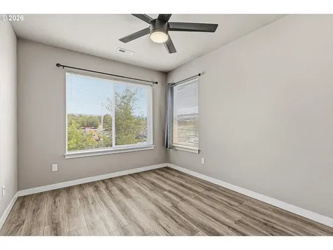 1508 E 1st Newberg OR 97132
