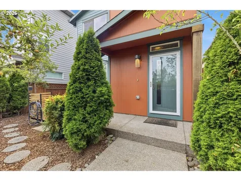 1508 E 1st Newberg OR 97132