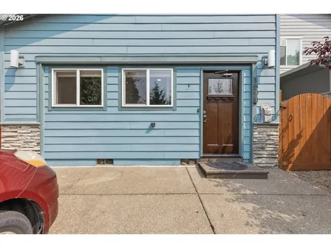 1508 E 1st Newberg OR 97132