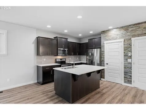 1508 E 1st Newberg OR 97132