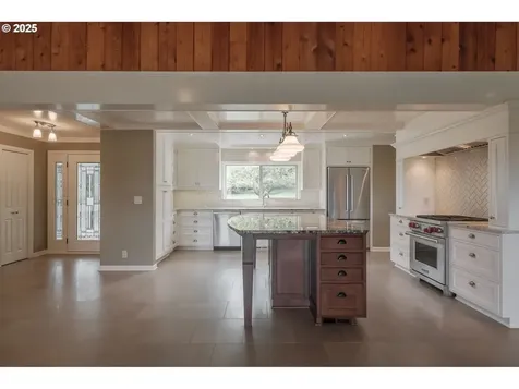 3535 NW Wishram Drive Albany OR 97321