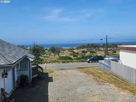 94036 Doyle Point Road Gold Beach OR 97444