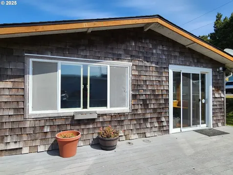 94036 Doyle Point Road Gold Beach OR 97444