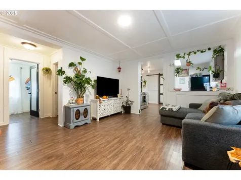 5531 S Kelly Avenue Portland OR 97239