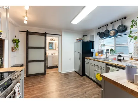 5531 S Kelly Avenue Portland OR 97239