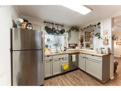 5531 S Kelly Avenue Portland OR 97239