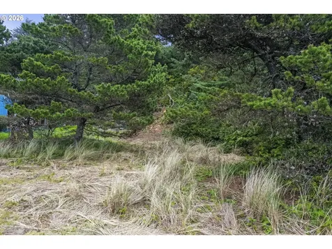 2605 NW Parker Avenue Waldport OR 97394