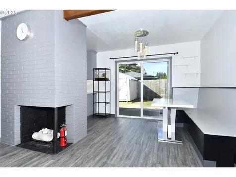 617 NE 192nd Avenue Portland OR 97230