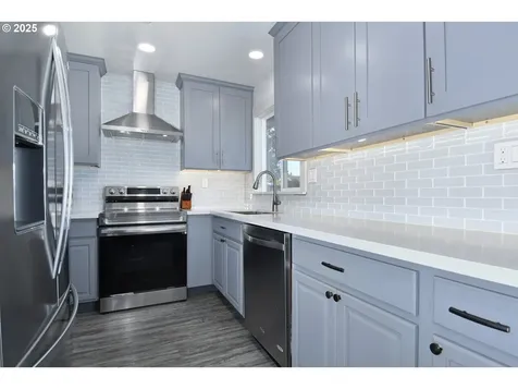 617 NE 192nd Avenue Portland OR 97230