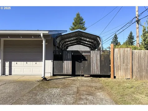 617 NE 192nd Avenue Portland OR 97230