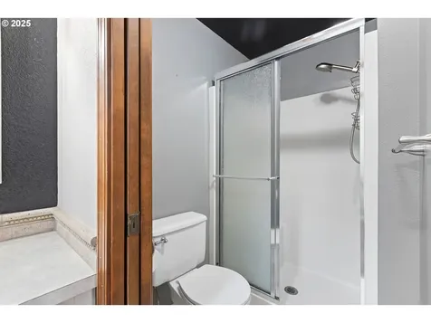 2445 Loma Vista Drive Roseburg OR 97471