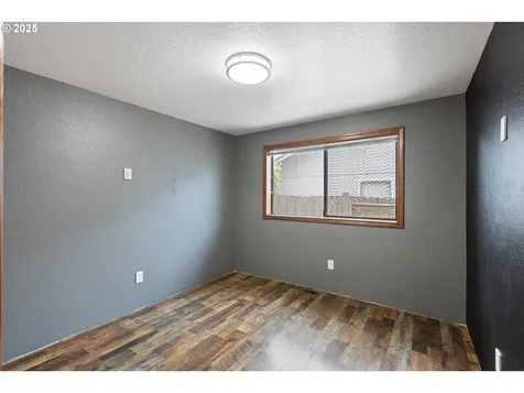 2445 Loma Vista Drive Roseburg OR 97471