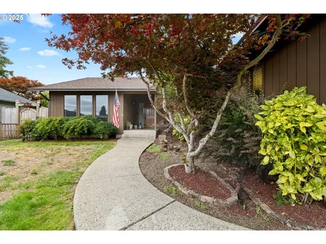2445 Loma Vista Drive Roseburg OR 97471
