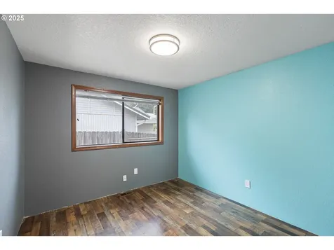 2445 Loma Vista Drive Roseburg OR 97471