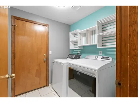 2445 Loma Vista Drive Roseburg OR 97471