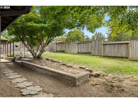 2445 Loma Vista Drive Roseburg OR 97471