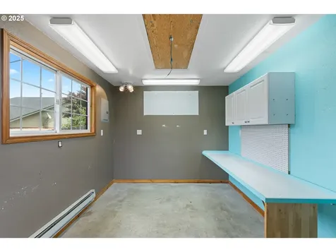2445 Loma Vista Drive Roseburg OR 97471