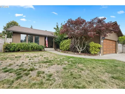 2445 Loma Vista Drive Roseburg OR 97471